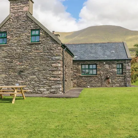 An Nead بيت للعطل Ballydavid