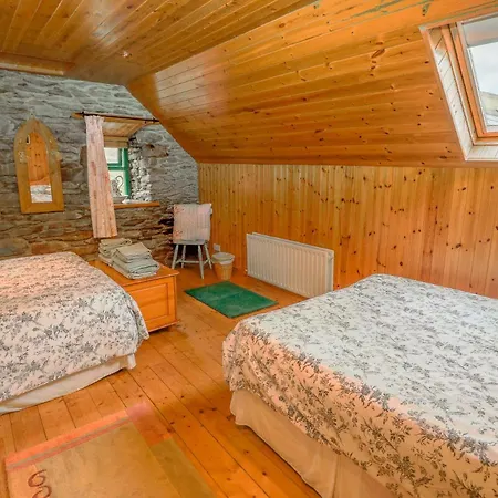 An Nead * Ballydavid